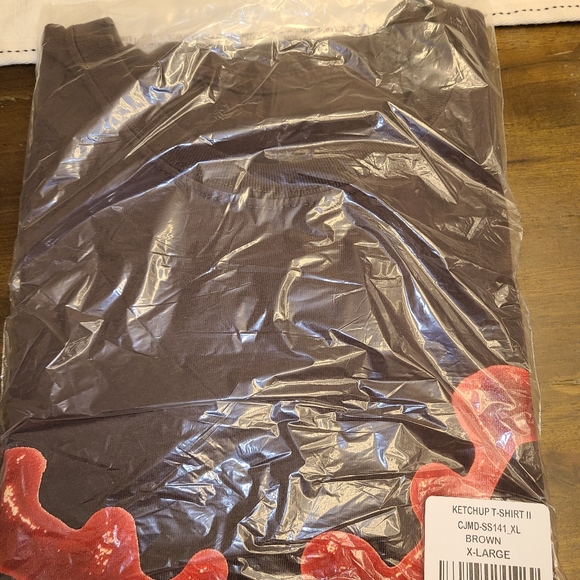 Travis Scott x Mcdonalds shirts - Picture 2 of 10